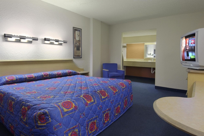 Imagen de la habitación del Hotel Red Roof Inn Palm Harbour Tarpon Hotel. Foto 3