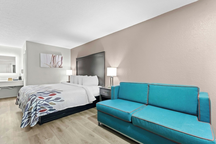 Imagen de la habitación del Hotel Red Roof Inn Panama City Beach. Foto 7