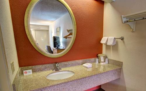 Imagen de la habitación del Hotel Red Roof Inn Pensacola I-10 at Davis Highway. Foto 4