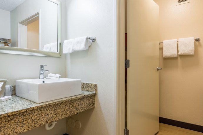 Imagen de la habitación del Hotel Red Roof Inn Phoenix North - I-17 at Bell Rd. Foto 13