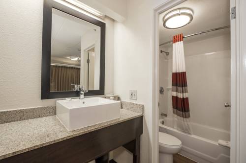 Imagen de la habitación del Hotel Red Roof Inn Plus+ Boston - Framingham. Foto 9