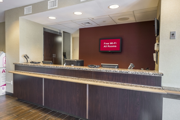 Imagen de los interiores del Hotel Red Roof Inn Plus+ Boston - Logan. Foto 10