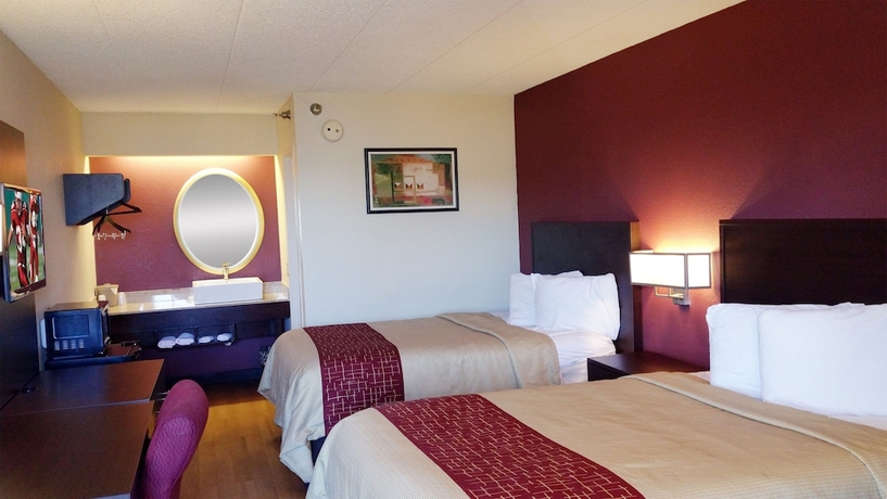 Imagen de la habitación del Hotel Red Roof Inn Plus+ Chicago - Hoffman Estates. Foto 7