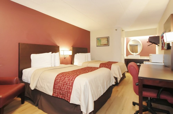 Imagen de la habitación del Hotel Red Roof Inn Plus+ Chicago - Hoffman Estates. Foto 9