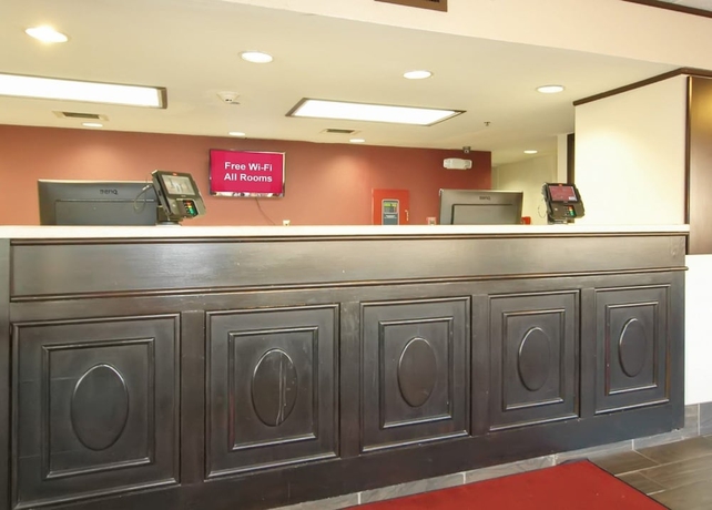 Imagen de los interiores del Hotel Red Roof Inn Plus+ Chicago - Hoffman Estates. Foto 18