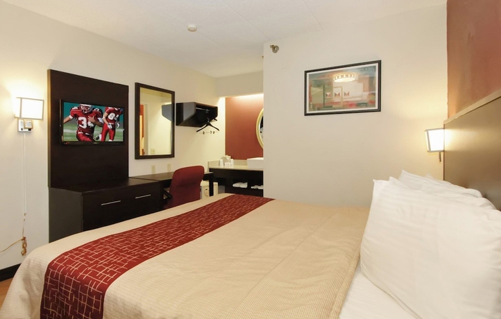 Imagen de la habitación del Hotel Red Roof Inn Plus+ Chicago - Hoffman Estates. Foto 13