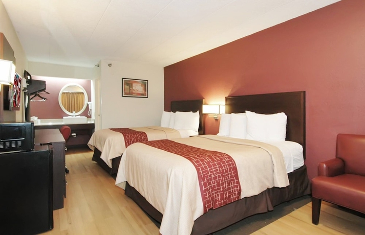 Imagen de la habitación del Hotel Red Roof Inn Plus+ Chicago - Hoffman Estates. Foto 15