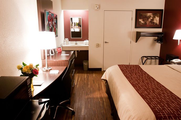 Imagen de los interiores del Hotel Red Roof Inn Plus+ Columbus - Dublin. Foto 16