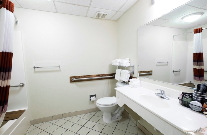 Imagen de la habitación del Hotel Red Roof Inn Plus+ Danville, Ky. Foto 9