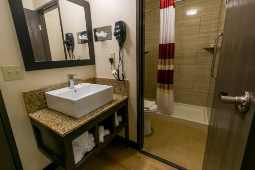 Imagen de la habitación del Hotel Red Roof Inn Plus+ Huntsville. Foto 6