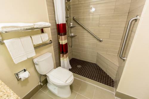Imagen de la habitación del Hotel Red Roof Inn Plus+ Huntsville. Foto 12