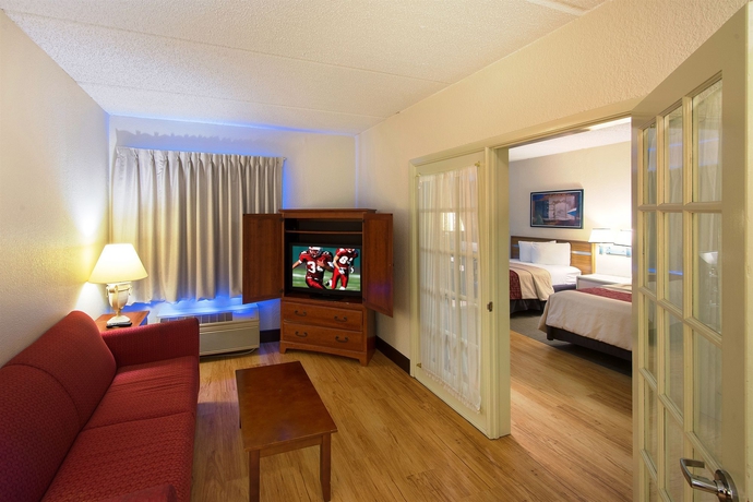 Imagen de los interiores del Hotel Red Roof Inn Plus+ Jacksonville - Southpoint. Foto 12