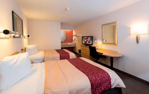 Imagen de la habitación del Hotel Red Roof Inn Plus+ Nashville Airport. Foto 8