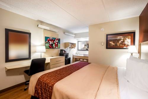 Imagen de la habitación del Hotel Red Roof Inn Plus+ Nashville North - Goodlettsville. Foto 1