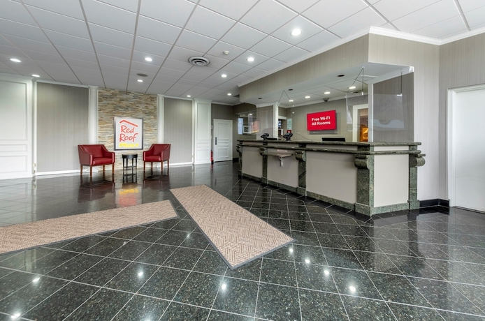 Imagen de los interiores del Hotel Red Roof Inn Plus+ Newark Liberty Airport - Carteret. Foto 17