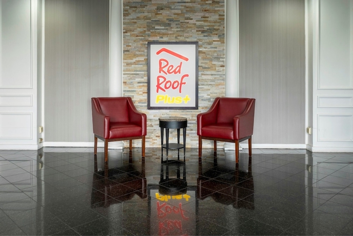 Imagen de los interiores del Hotel Red Roof Inn Plus+ Newark Liberty Airport - Carteret. Foto 18