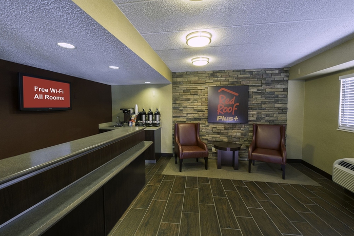 Imagen de los interiores del Hotel Red Roof Inn Plus+ Philadelphia Airport. Foto 10