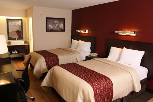 Imagen de la habitación del Hotel Red Roof Inn Plus+ Pittsburgh East - Monroeville. Foto 11