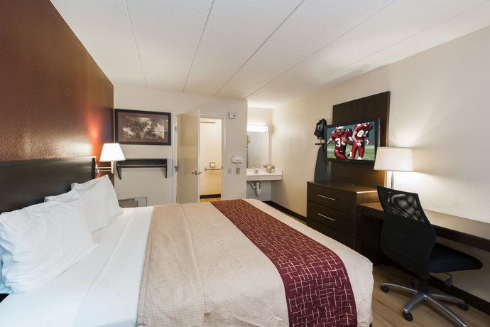 Imagen de los interiores del Hotel Red Roof Inn Plus+ St Louis - Forest Park/ Hampton Ave. Foto 14