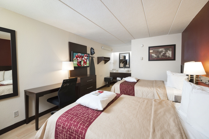 Imagen de la habitación del Hotel Red Roof Inn Plus+ St Louis - Forest Park/ Hampton Ave. Foto 1