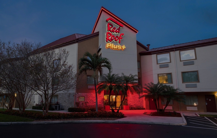 Imagen de los exteriores del Hotel Red Roof Inn Plus+ West Palm Beach. Foto 9