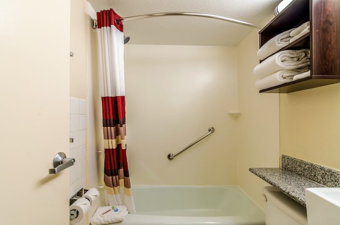 Imagen de la habitación del Hotel Red Roof Inn Plus+ Wichita East. Foto 4