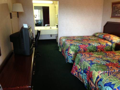 Imagen de la habitación del Hotel Red Roof Inn Plus+ and Suites Erie. Foto 3