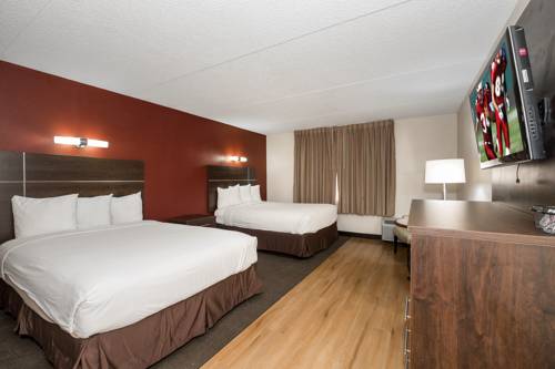 Imagen de la habitación del Hotel Red Roof Inn Plus+ and Suites Knoxville West-cedar Bluff. Foto 7
