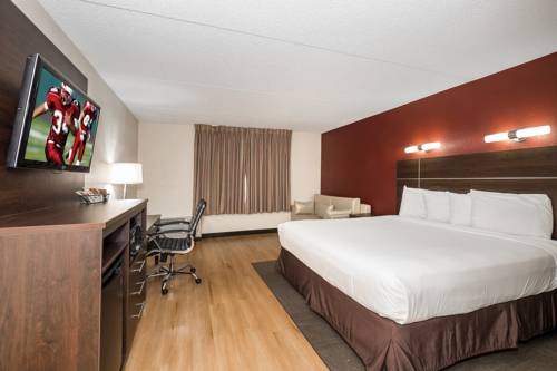 Imagen de la habitación del Hotel Red Roof Inn Plus+ and Suites Knoxville West-cedar Bluff. Foto 16