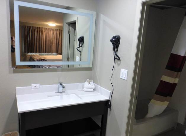 Imagen de la habitación del Hotel Red Roof Inn Redding. Foto 14