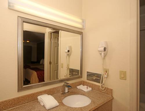 Imagen de la habitación del Hotel Red Roof Inn Santee. Foto 2