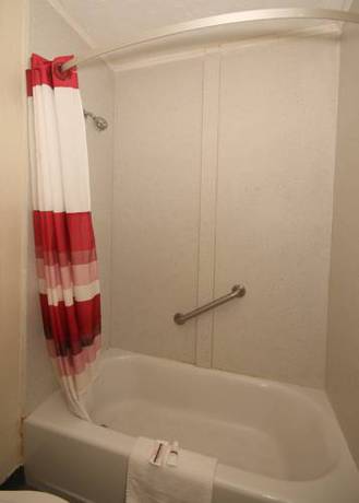 Imagen de la habitación del Hotel Red Roof Inn Santee. Foto 4