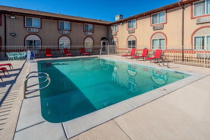 Imagen de la piscina del Hotel Red Roof Inn St George, UT - Convention Center. Foto 20