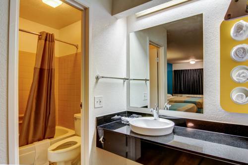 Imagen de la habitación del Hotel Red Roof Inn St Louis - Florissant. Foto 7
