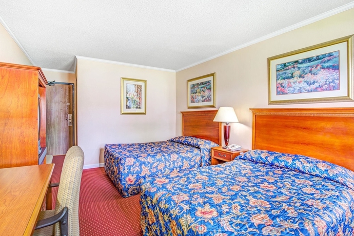 Imagen de la habitación del Hotel Red Roof Inn Suffolk. Foto 4