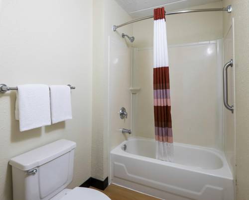 Imagen de la habitación del Hotel Red Roof Inn Tinton Falls-jersey Shore. Foto 5
