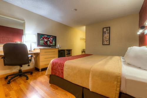Imagen de la habitación del Hotel Red Roof Inn Tulsa. Foto 3