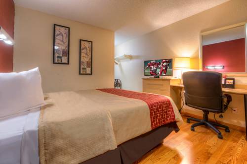 Imagen de la habitación del Hotel Red Roof Inn Tulsa. Foto 6