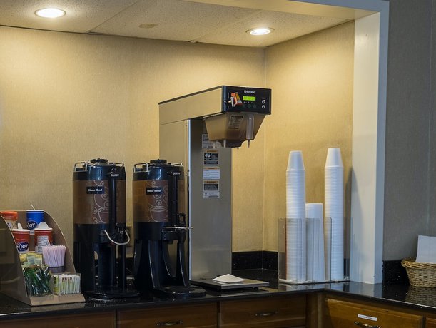 Imagen del bar/restaurante del Hotel Red Roof Inn Virginia Beach - Norfolk Airport. Foto 7