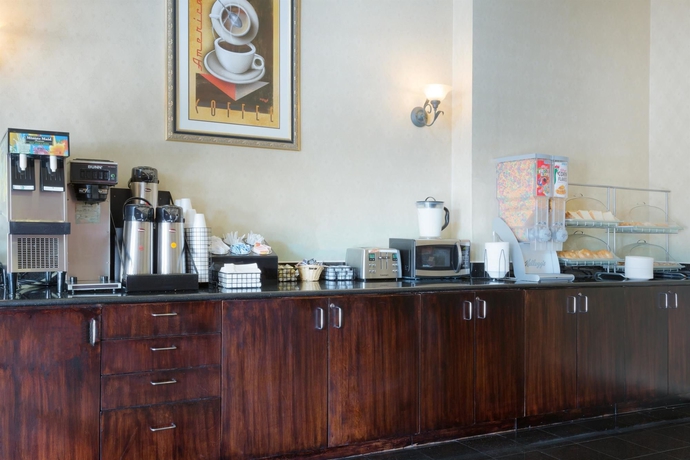 Imagen del bar/restaurante del Hotel Red Roof Inn Washington, DC. Foto 2