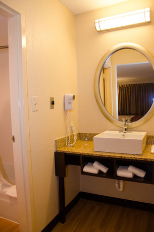 Imagen de la habitación del Hotel Red Roof Inn Williamsburg. Foto 12
