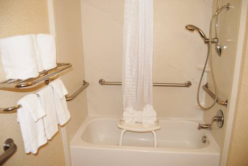 Imagen de la habitación del Hotel Red Roof Inn & Suites Berea. Foto 9