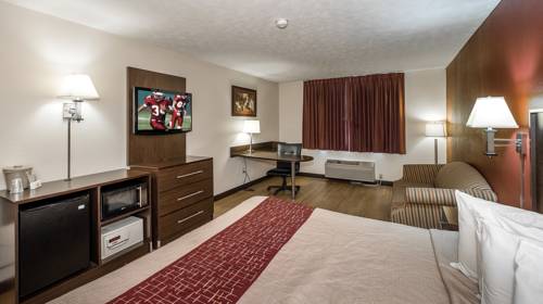 Imagen de la habitación del Hotel Red Roof Inn & Suites Hermitage. Foto 8