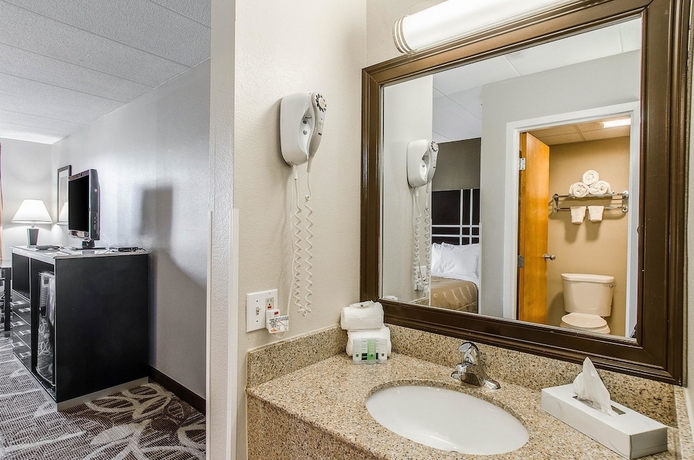 Imagen de la habitación del Hotel Red Roof Inn & Suites Middleborough. Foto 2