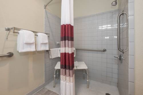 Imagen general del Hotel Red Roof Inn & Suites Middletown - Franklin. Foto 1