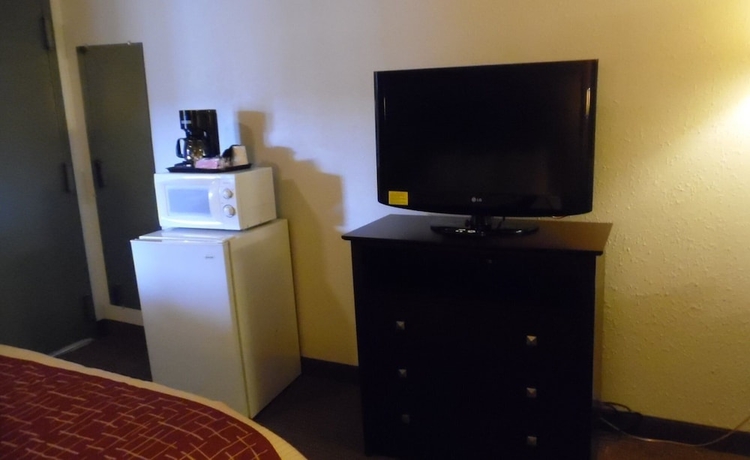 Imagen de la habitación del Hotel Red Roof Inn & Suites Oklahoma City Southwest. Foto 9