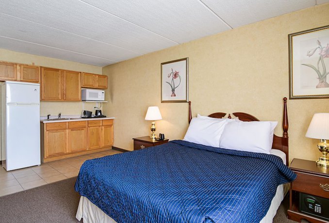 Imagen de la habitación del Hotel Red Roof Inn and Conference Center Chicago - Aurora/ Fox Valley. Foto 4