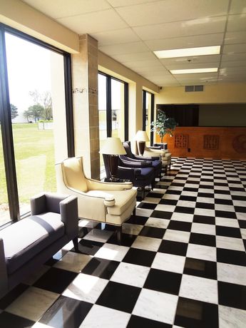 Imagen de los interiores del Hotel Red Roof Inn and Conference Center Chicago - Aurora/ Fox Valley. Foto 14