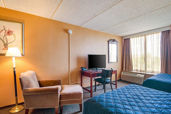 Imagen de la habitación del Hotel Red Roof Inn and Conference Center Chicago - Aurora/ Fox Valley. Foto 9