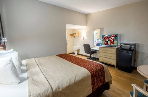 Imagen de la habitación del Hotel Red Roof Inn and Suites Brunswick I-95. Foto 6